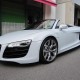Ｒ８